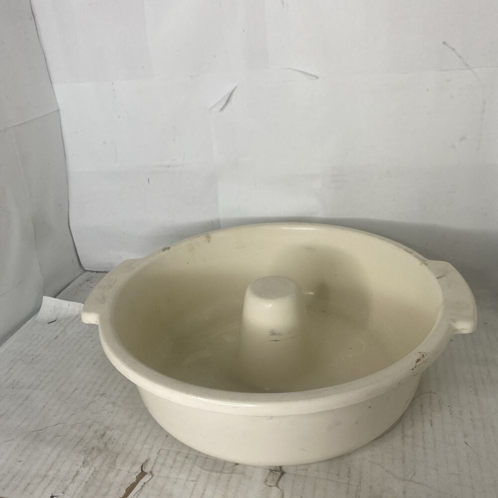 Vintage RUBBERMAID #5512 Microwave Cookables Cookware Bundt cake 2 Qt. 10X3